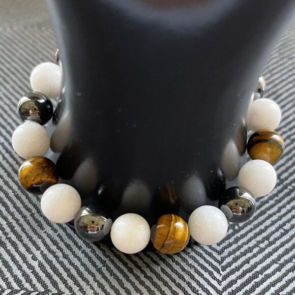 10mm Tiger Eye, White Tridacna, and Hematite Stretch Bracelet - Picture 2 of 4